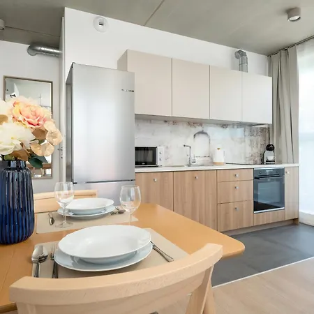 Апартаменты Luxury With Parking And Air Conditioning Near Center By Renters Prestige *