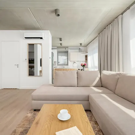 Luxury With Parking And Air Conditioning Near Center By Renters Prestige Вроцлав