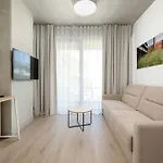 Luxury With Parking And Air Conditioning Near Center By Renters Prestige Lejlighed