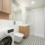 Lejlighed Luxury With Parking And Air Conditioning Near Center By Renters Prestige