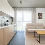 Luxury With Parking And Air Conditioning Near Center By Renters Prestige Appartamento *