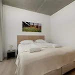 Appartamento Luxury With Parking And Air Conditioning Near Center By Renters Prestige Breslavia