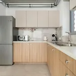 Luxury With Parking And Air Conditioning Near Center By Renters Prestige Lejlighed