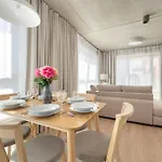 Luxury With Parking And Air Conditioning Near Center By Renters Prestige * Wrocław