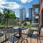 Luxury With Parking And Air Conditioning Near Center By Renters Prestige Appartamento *