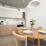 Luxury With Parking And Air Conditioning Near Center By Renters Prestige Wrocław