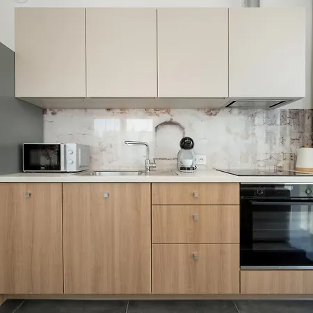 Apartamento Luxury With Parking And Air Conditioning Near Center By Renters Prestige *