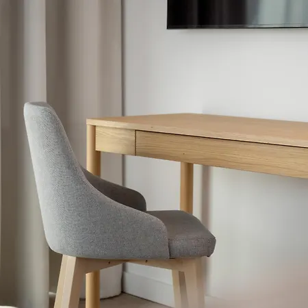 Luxury With Parking And Air Conditioning Near Center By Renters Prestige Apartamento *