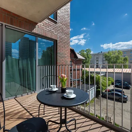 Luxury With Parking And Air Conditioning Near Center By Renters Prestige 公寓 *
