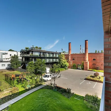 Luxury With Parking And Air Conditioning Near Center By Renters Prestige Apartament