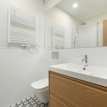 Luxury With Parking And Air Conditioning Near Center By Renters Prestige Apartament Wrocław