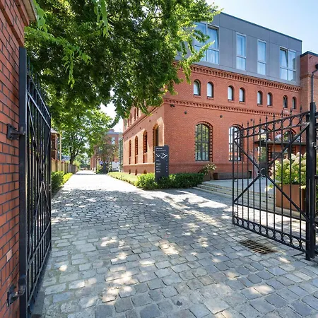 Appartement Luxury With Parking And Air Conditioning Near Center By Renters Prestige *
