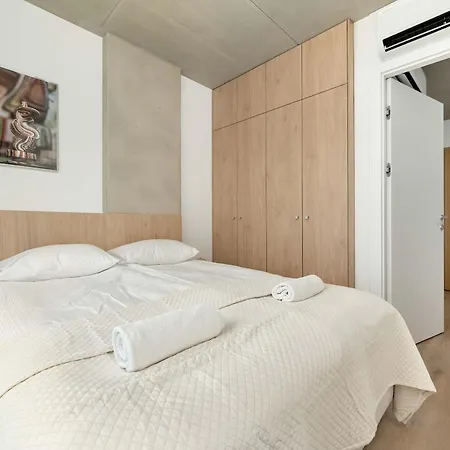 Luxury With Parking And Air Conditioning Near Center By Renters Prestige * Wrocław