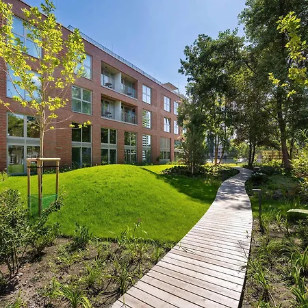 Appartement Luxury With Parking And Air Conditioning Near Center By Renters Prestige *