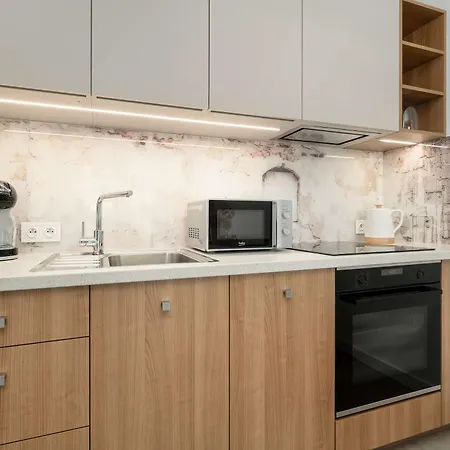 公寓 Luxury With Parking And Air Conditioning Near Center By Renters Prestige *
