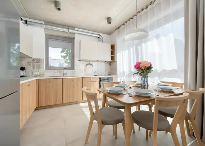 Luxury With Parking And Air Conditioning Near Center By Renters Prestige Apartament *