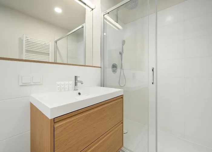 Apartament Luxury With Parking And Air Conditioning Near Center By Renters Prestige *