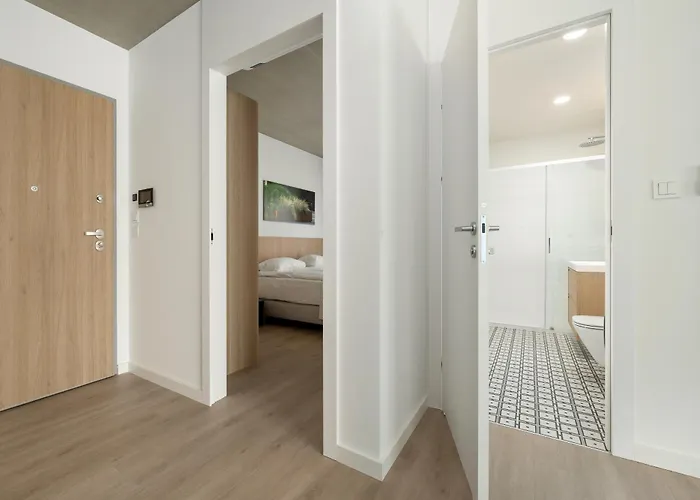 Luxury With Parking And Air Conditioning Near Center By Renters Prestige Wrocław