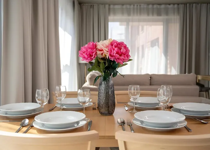 Apartament Luxury With Parking And Air Conditioning Near Center By Renters Prestige