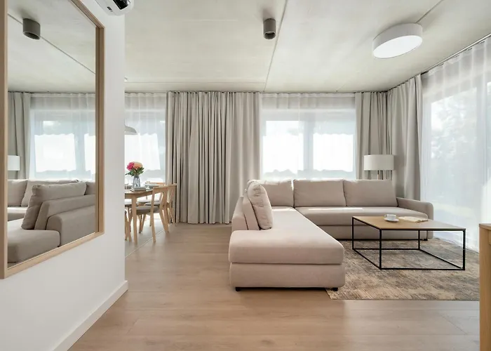 Apartament Luxury With Parking And Air Conditioning Near Center By Renters Prestige