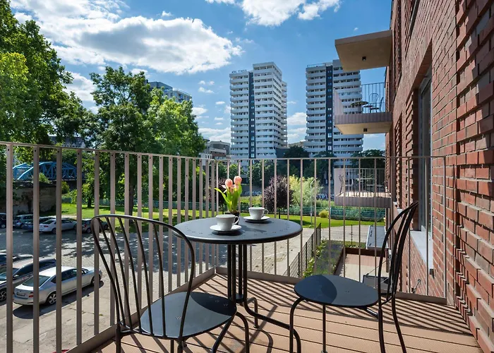 Luxury With Parking And Air Conditioning Near Center By Renters Prestige Apartament *