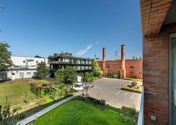 Luxury With Parking And Air Conditioning Near Center By Renters Prestige Apartament