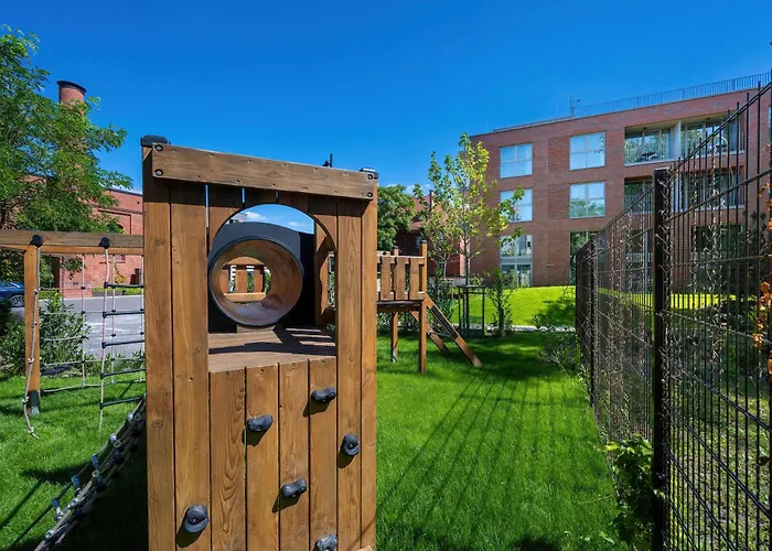 Luxury With Parking And Air Conditioning Near Center By Renters Prestige Apartament