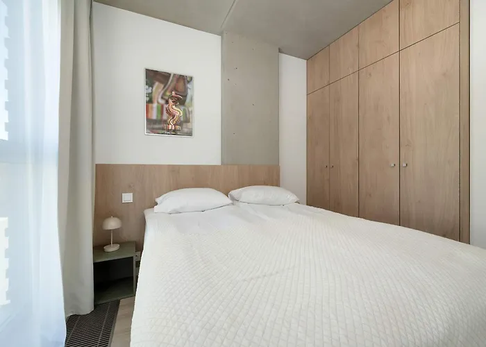 Luxury With Parking And Air Conditioning Near Center By Renters Prestige Apartament Wrocław