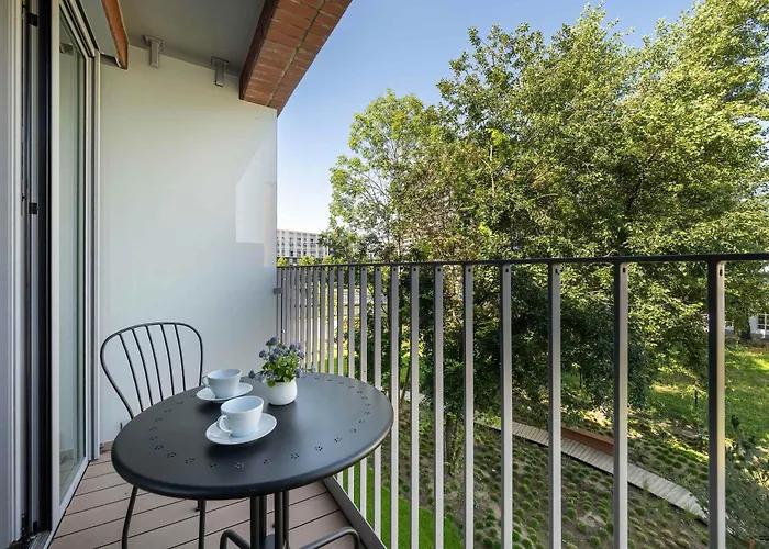 Luxury With Parking And Air Conditioning Near Center By Renters Prestige